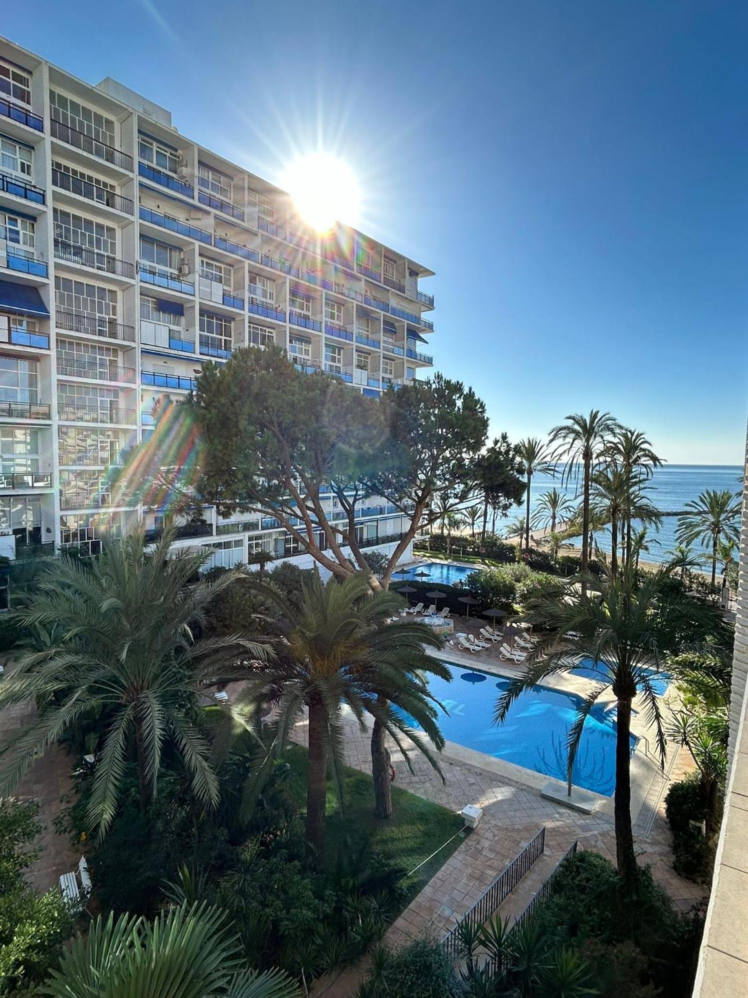 Skol 420C Fantastico 1 Dormitorio Primera Linea De Playa Marbella Dış mekan fotoğraf